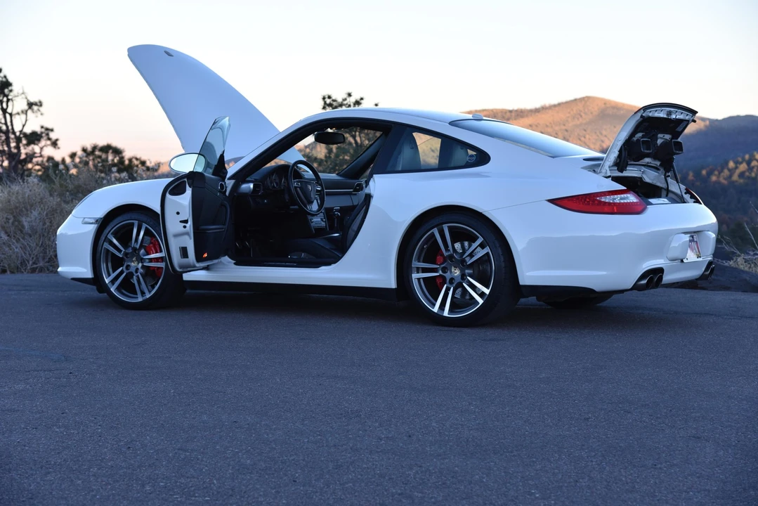 2009 Porsche 997 Carrera 4S - Image 17 of 31