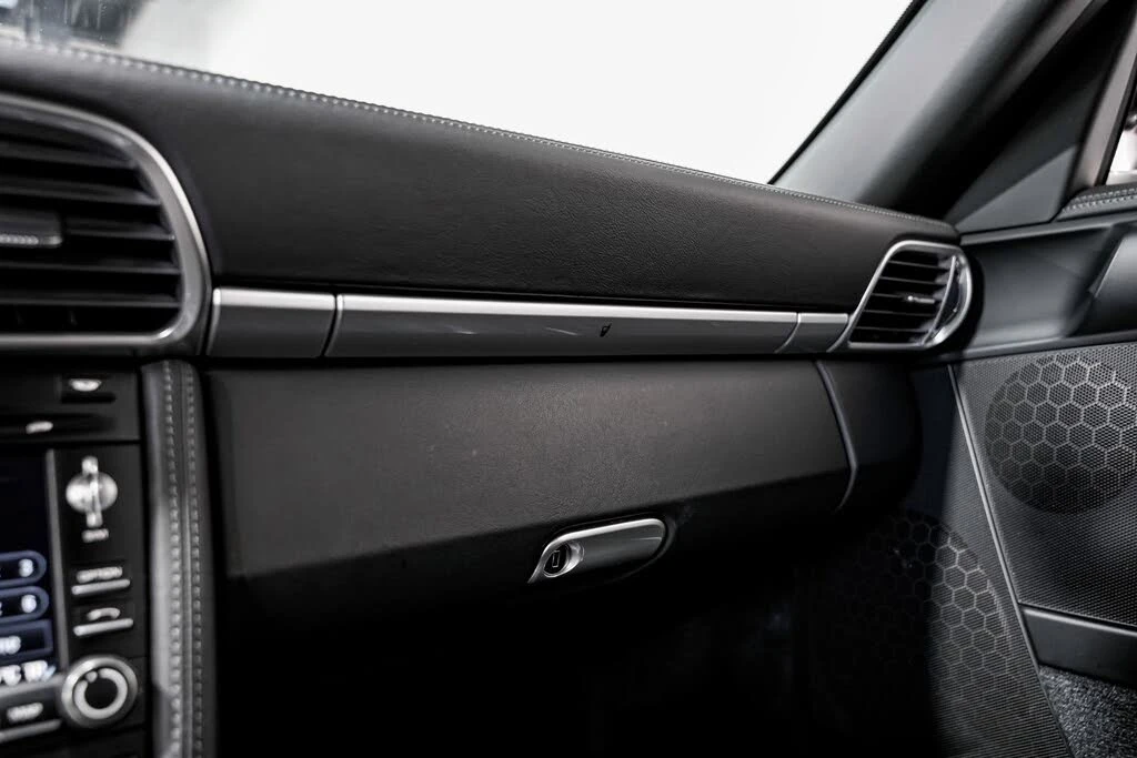 2009 Porsche 997 Carrera 4S - Image 16 of 31