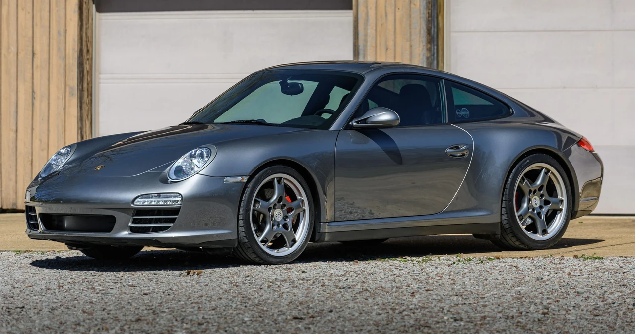 2009 Porsche 997 Carrera 4S - Image 4 of 31