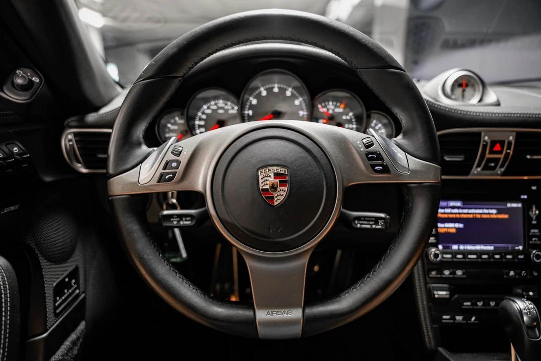 2009 Porsche 997 Carrera 4S - Image 10 of 31