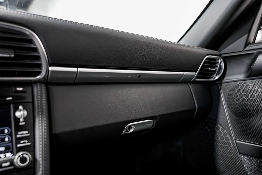 2009 Porsche 997 Carrera 4S - Image 16 of 31