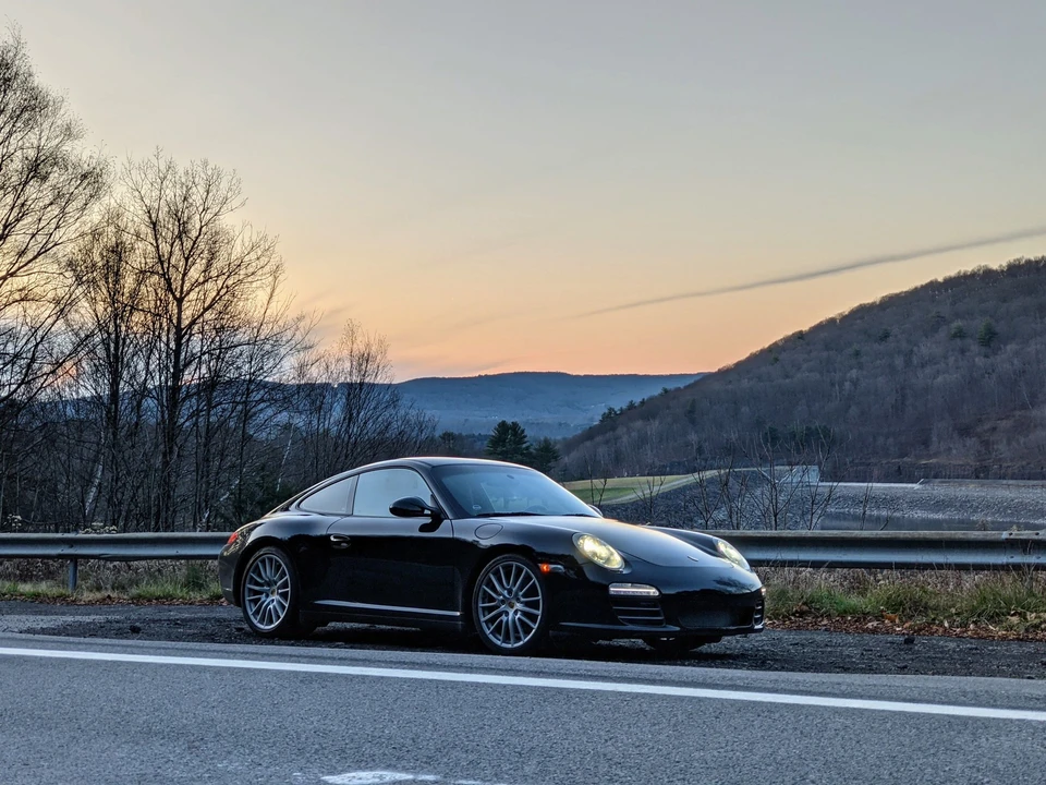 2009 Porsche 997 Carrera 4S - Image 4 of 31