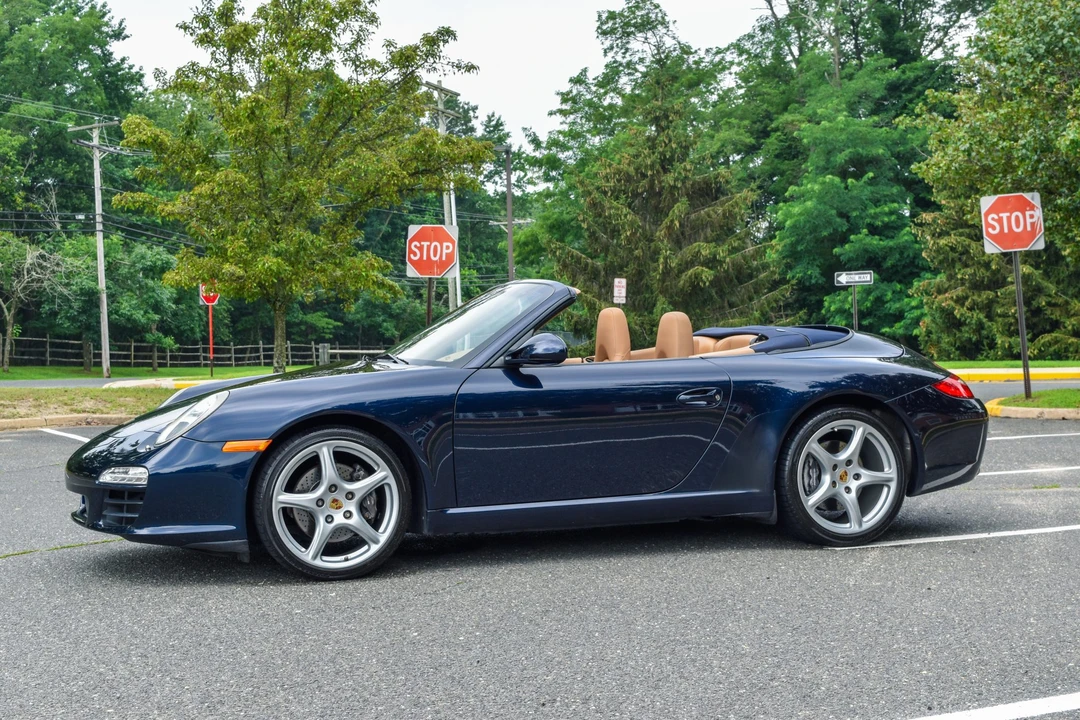 2009 Porsche 997 Carrera - Image 2 of 31