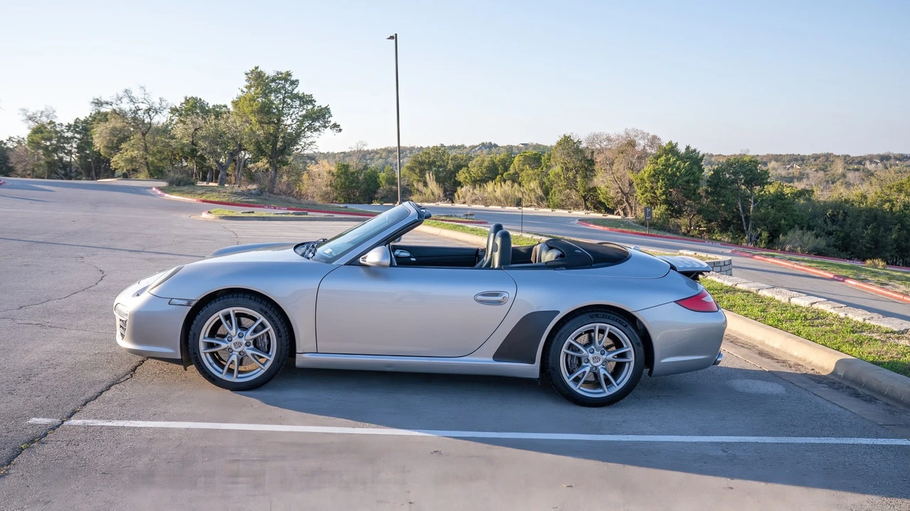 2009 Porsche 997 Carrera - Image 10 of 31