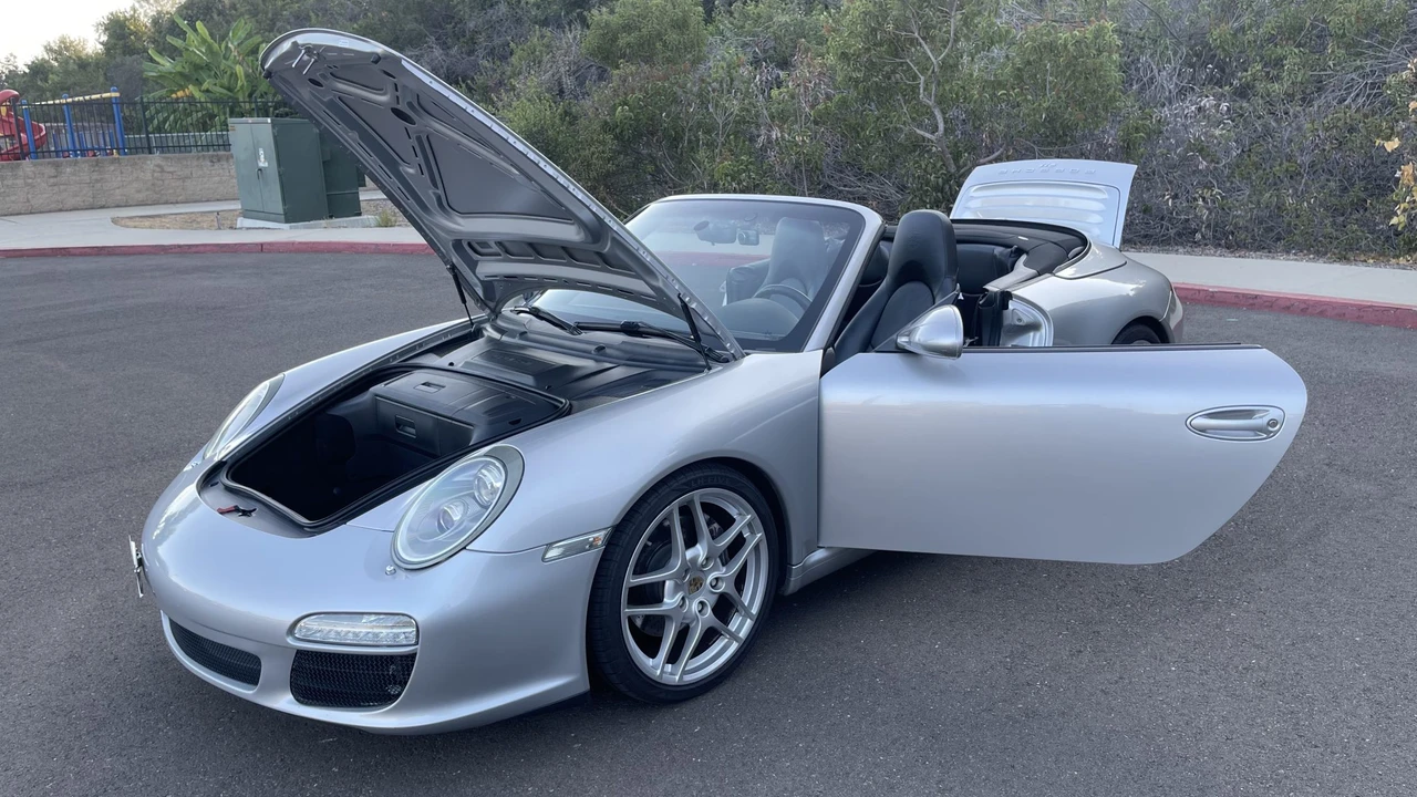 2009 Porsche 997 Carrera - Image 28 of 31
