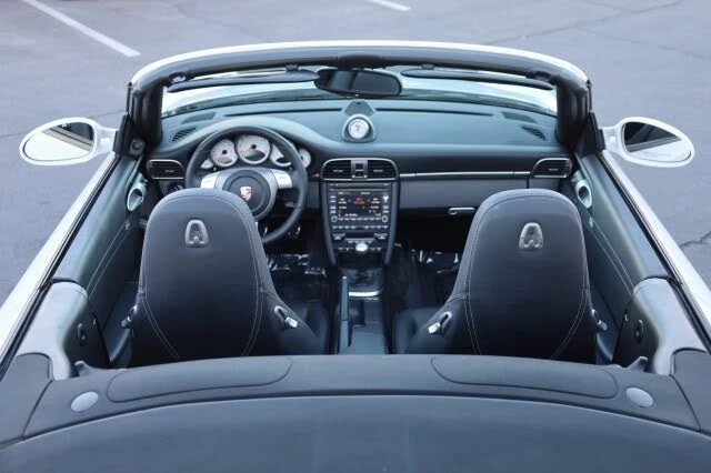 2009 Porsche 997 Carrera S - Image 16 of 31
