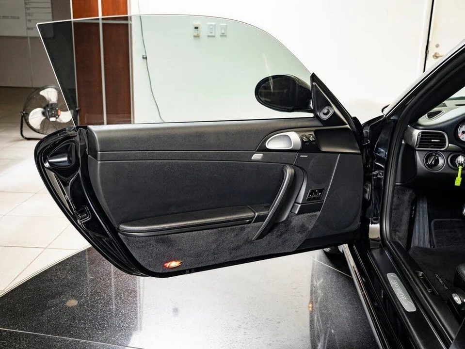2009 Porsche 997 Carrera S - Image 28 of 31