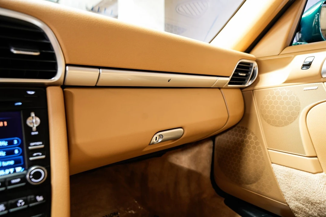 2009 Porsche 997 Carrera S - Image 16 of 31