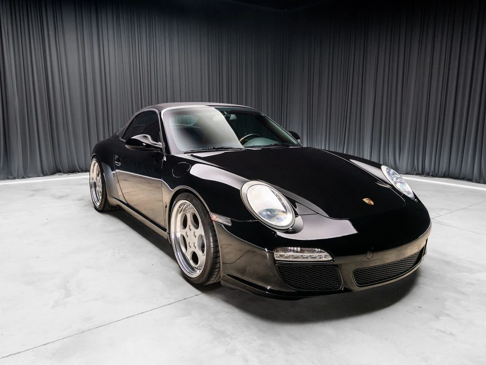 2009 Porsche - Image 9 of 31