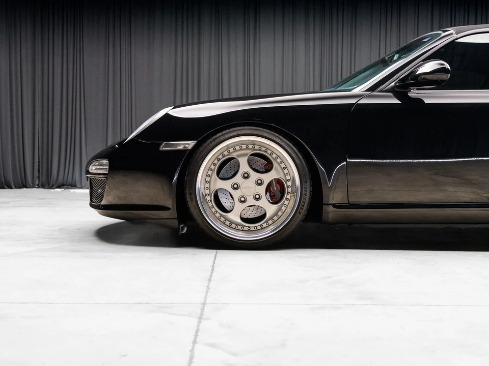 2009 Porsche - Image 3 of 31