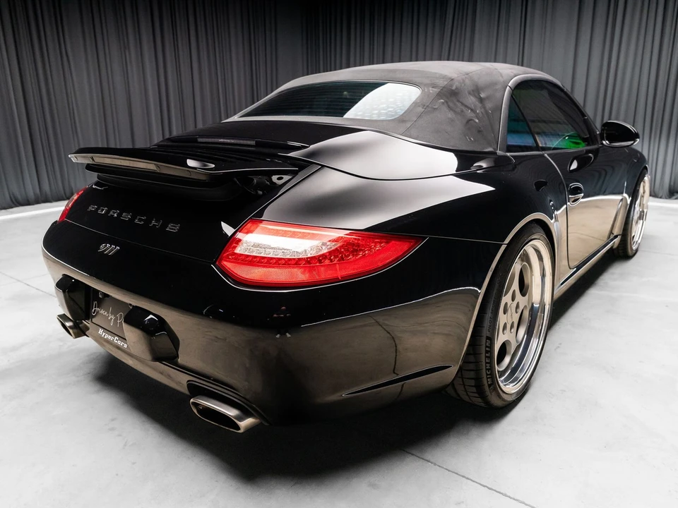2009 Porsche - Image 15 of 31