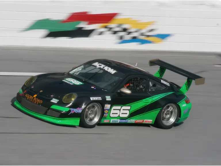 2009 Porsche 997 GT2 - Image 14 of 31