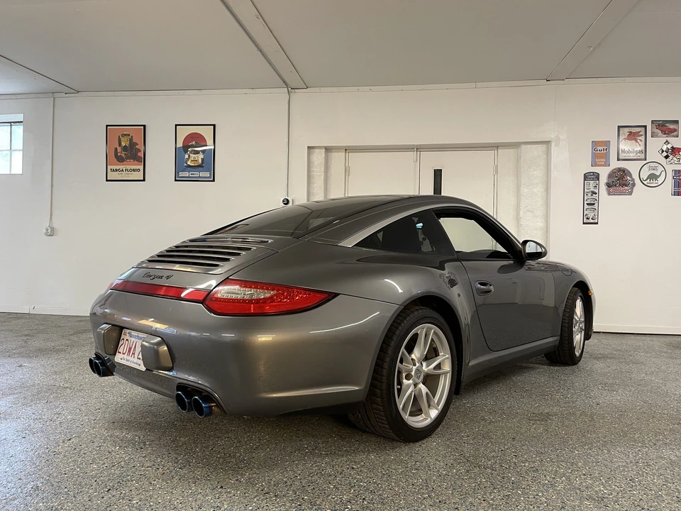 2009 Porsche 997 Carrera - Image 29 of 31