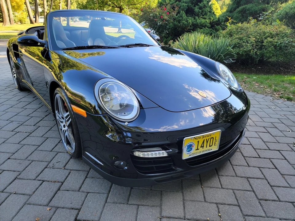2009 Porsche 997 Turbo - Image 10 of 31