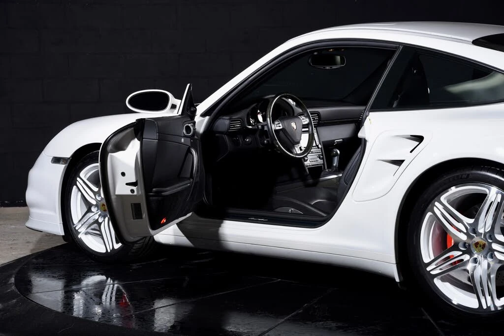 2009 Porsche 997 Turbo - Image 17 of 31