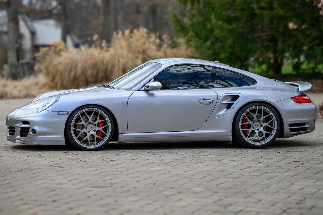 2009 Porsche 997 Turbo - Image 7 of 31