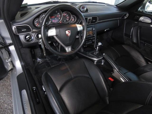 2009 Porsche 911 - Image 6 of 6