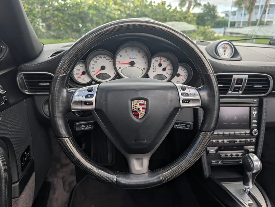 2009 Porsche 997 Turbo - Image 10 of 17