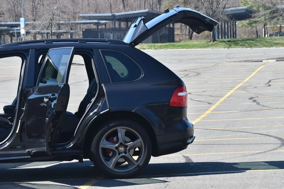 2009 Porsche 955/957 Cayenne GTS - Image 7 of 29