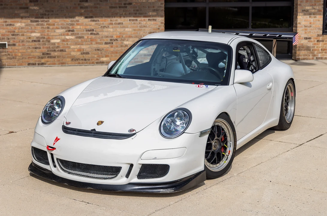 2009 Porsche 997 GT3 - Image 2 of 31