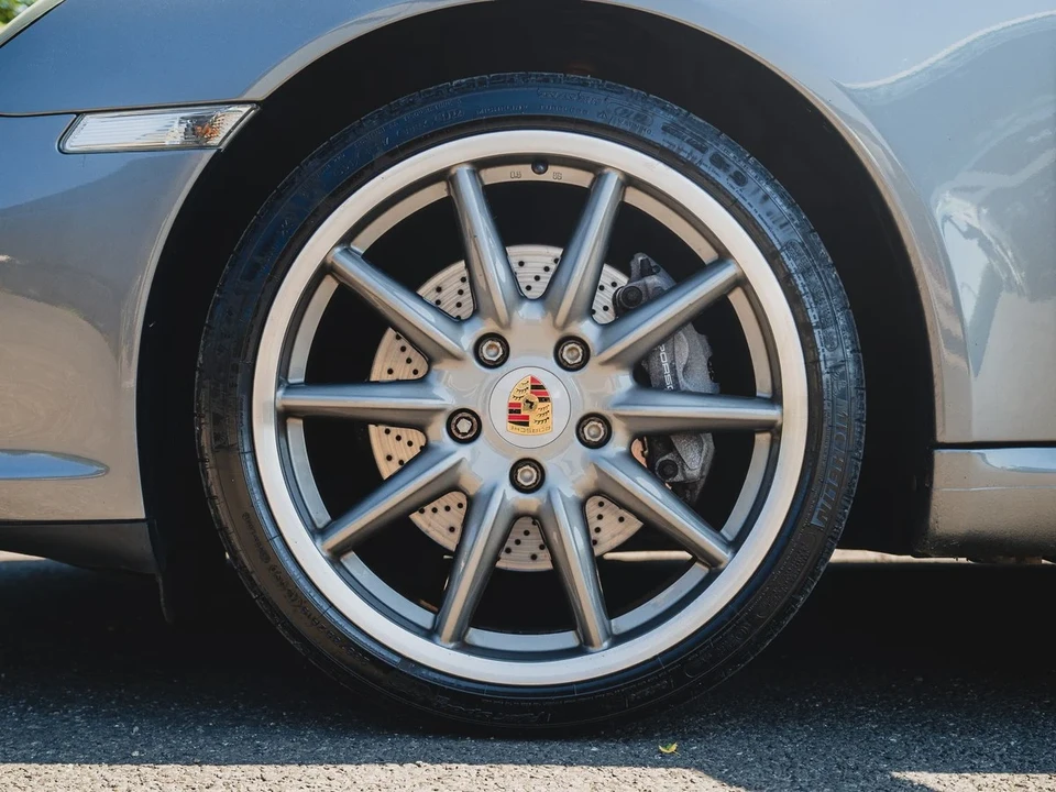 2009 Porsche 997 Carrera - Image 19 of 30