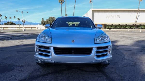 2009 Porsche 955/957 Cayenne - Image 2 of 21