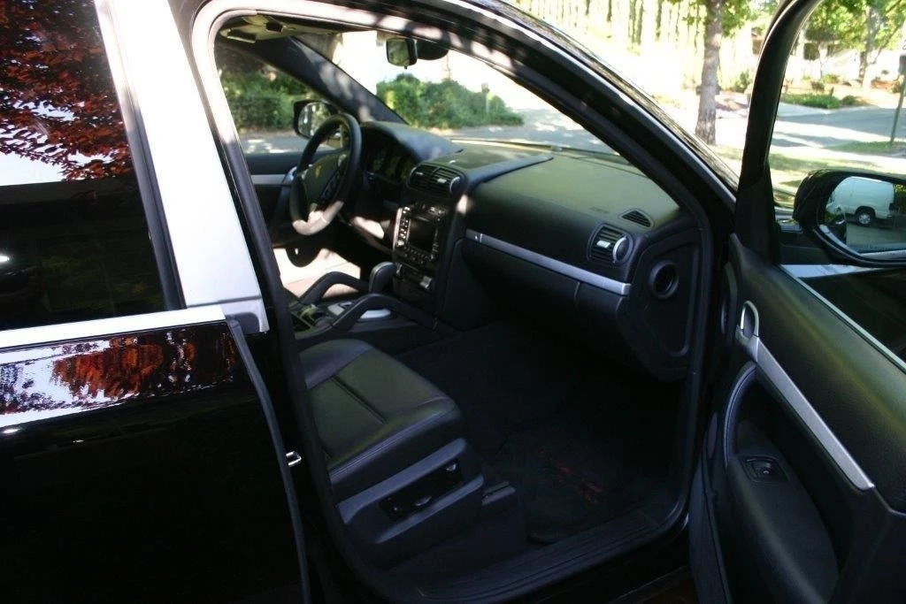 2009 Porsche 955/957 Cayenne - Image 2 of 9