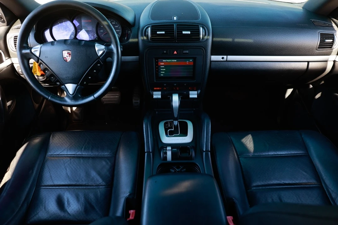 2009 Porsche 955/957 Cayenne - Image 2 of 21
