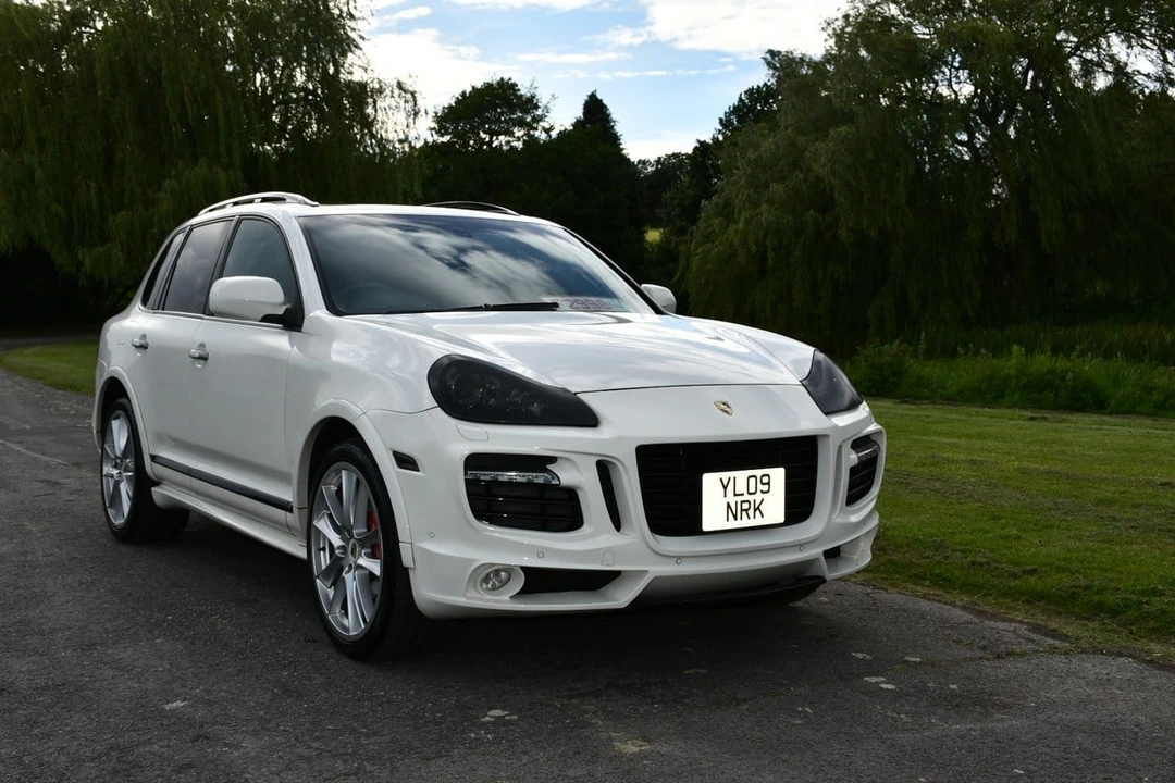 2009 Porsche 955/957 Cayenne GTS - Image 15 of 30