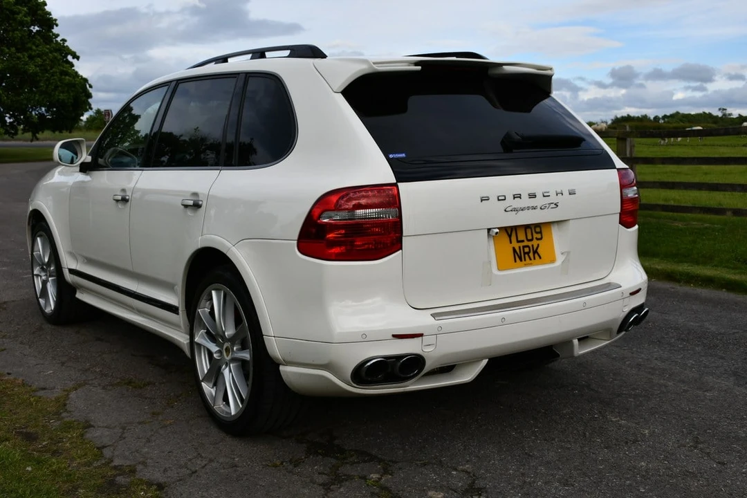 2009 Porsche 955/957 Cayenne GTS - Image 4 of 30