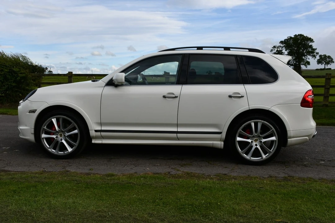 2009 Porsche 955/957 Cayenne GTS - Image 18 of 30