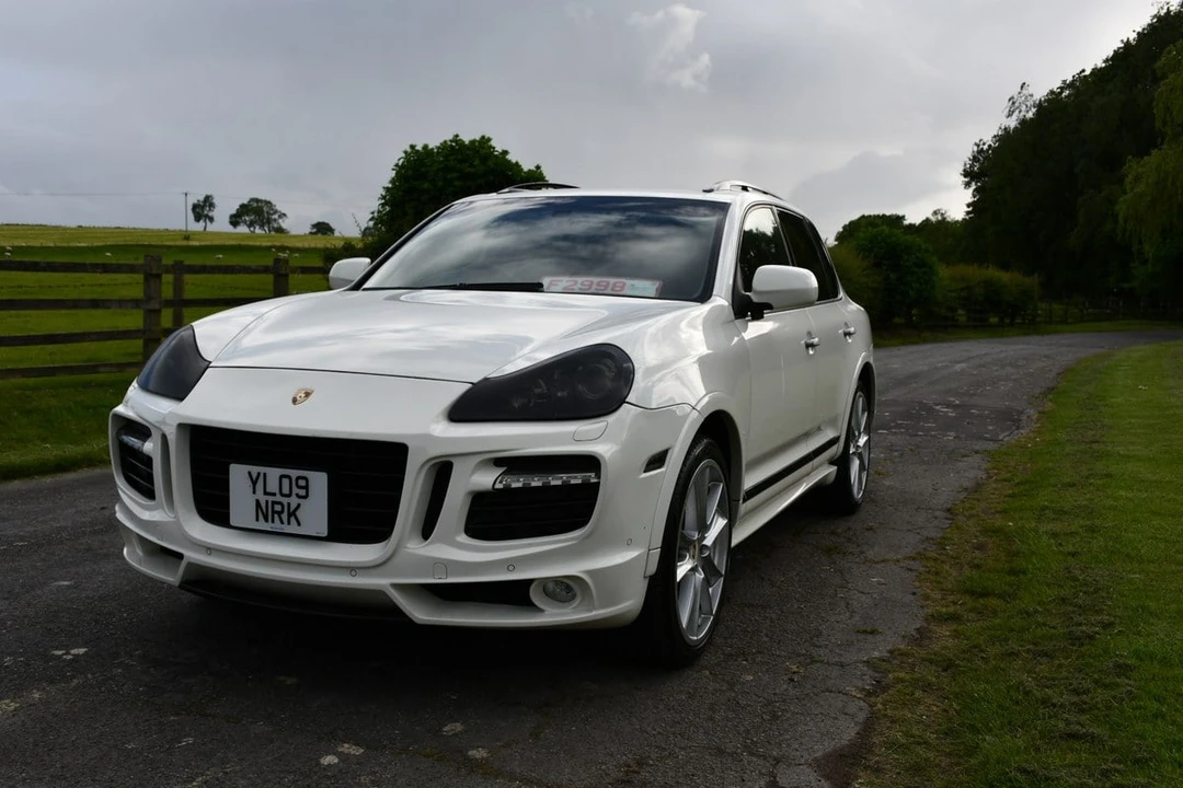 2009 Porsche 955/957 Cayenne GTS - Image 24 of 30