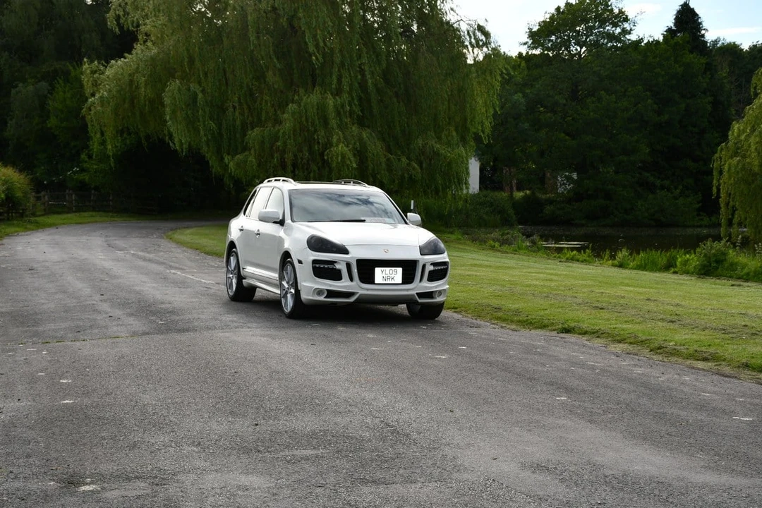 2009 Porsche 955/957 Cayenne GTS - Image 29 of 30
