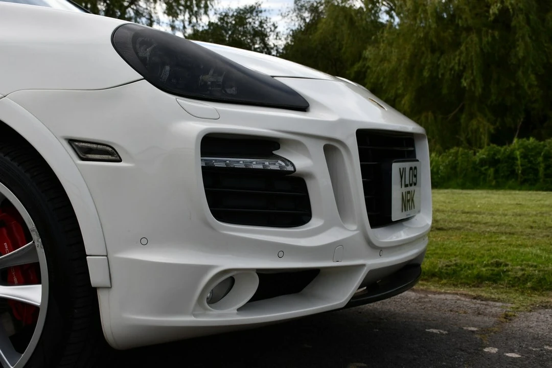 2009 Porsche 955/957 Cayenne GTS - Image 13 of 30