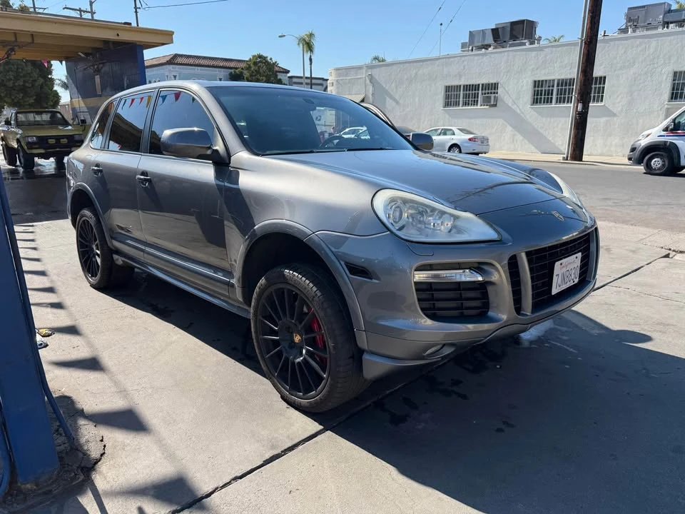 2009 Porsche 955/957 Cayenne GTS - Image 4 of 11