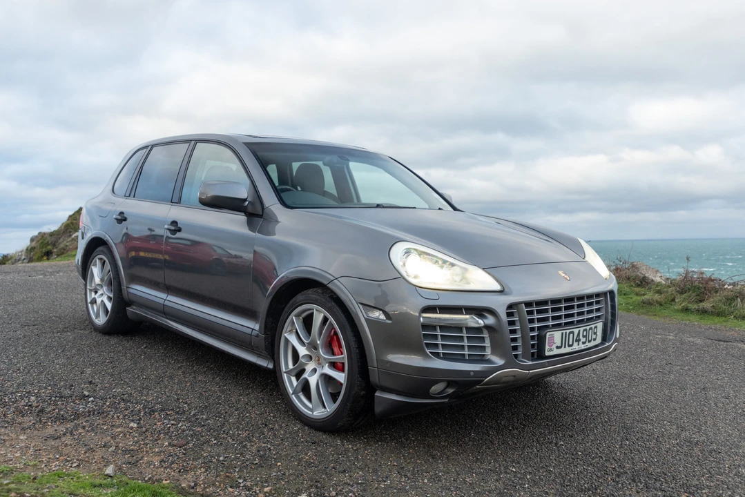 2009 Porsche 955/957 Cayenne GTS - Image 10 of 31