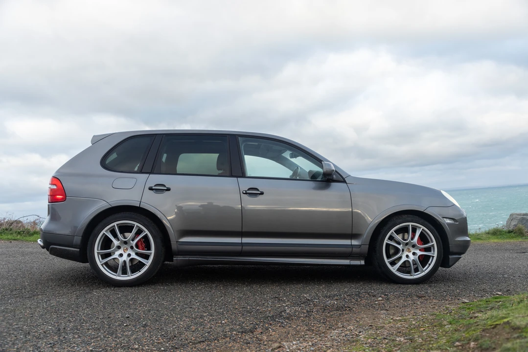 2009 Porsche 955/957 Cayenne GTS - Image 8 of 31