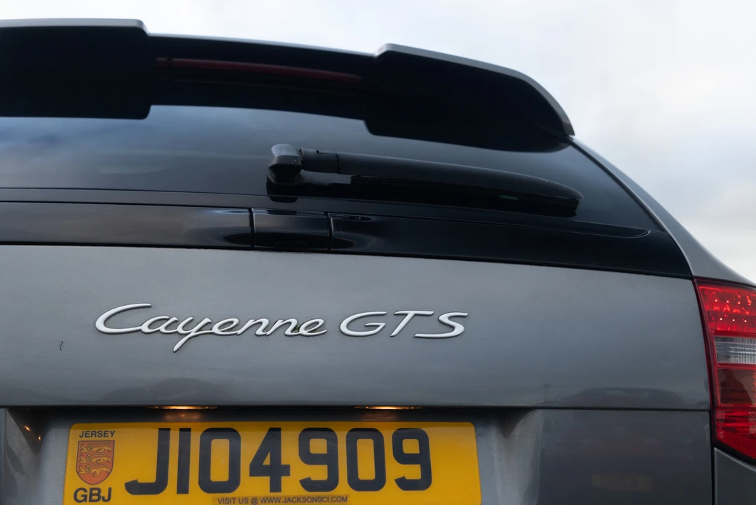 2009 Porsche 955/957 Cayenne GTS - Image 23 of 31