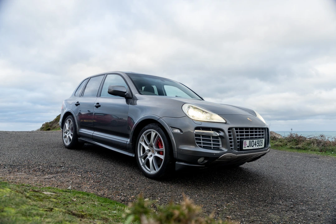2009 Porsche 955/957 Cayenne GTS - Image 17 of 31