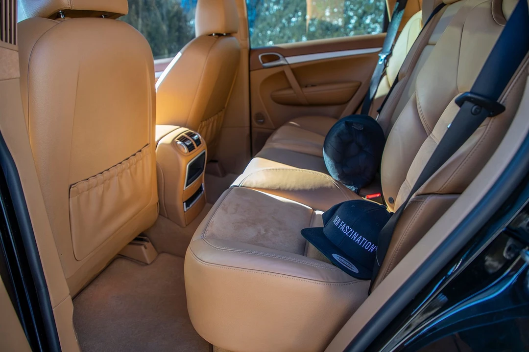 2009 Porsche 955/957 Cayenne GTS - Image 8 of 14