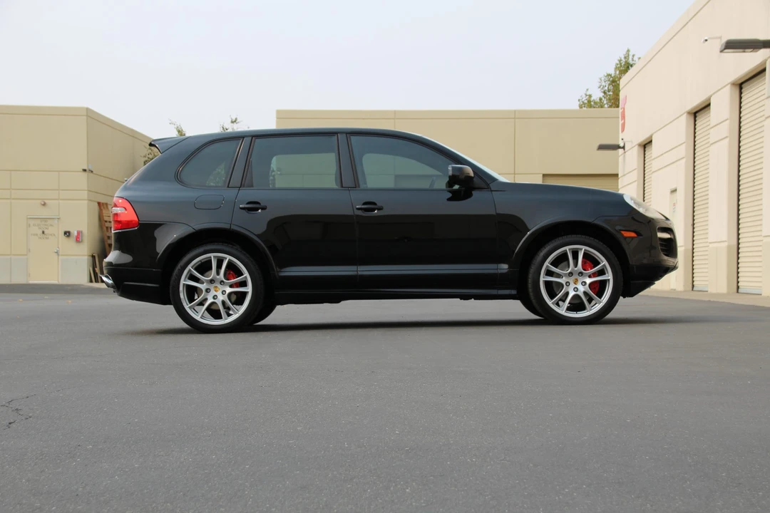2009 Porsche 955/957 Cayenne GTS - Image 13 of 31