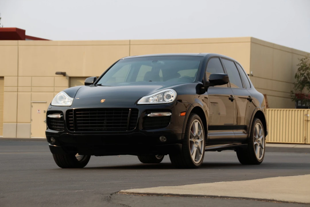 2009 Porsche 955/957 Cayenne GTS - Image 2 of 31