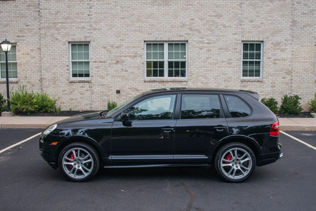 2009 Porsche 955/957 Cayenne GTS - Image 14 of 31