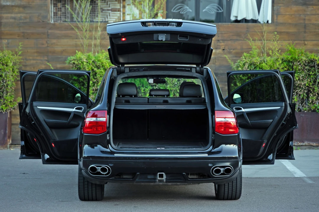 2009 Porsche 955/957 Cayenne GTS - Image 16 of 31