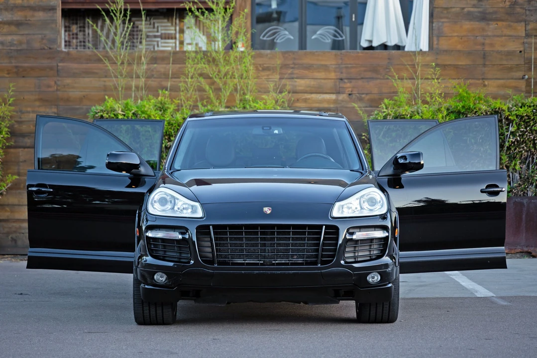 2009 Porsche 955/957 Cayenne GTS - Image 15 of 31