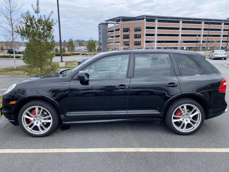 2009 Porsche 955/957 Cayenne GTS - Image 8 of 31