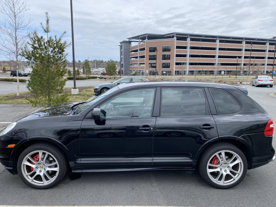 2009 Porsche 955/957 Cayenne GTS - Image 9 of 31