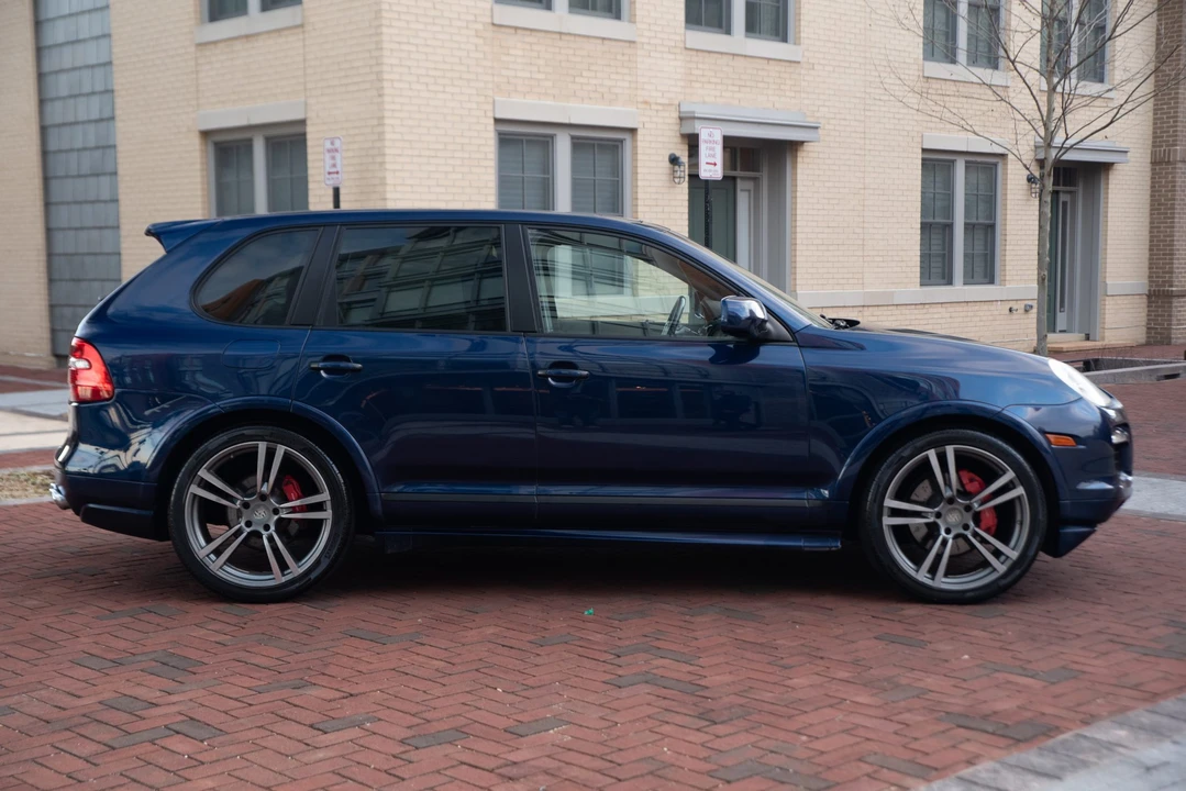 2009 Porsche 955/957 Cayenne GTS - Image 14 of 31