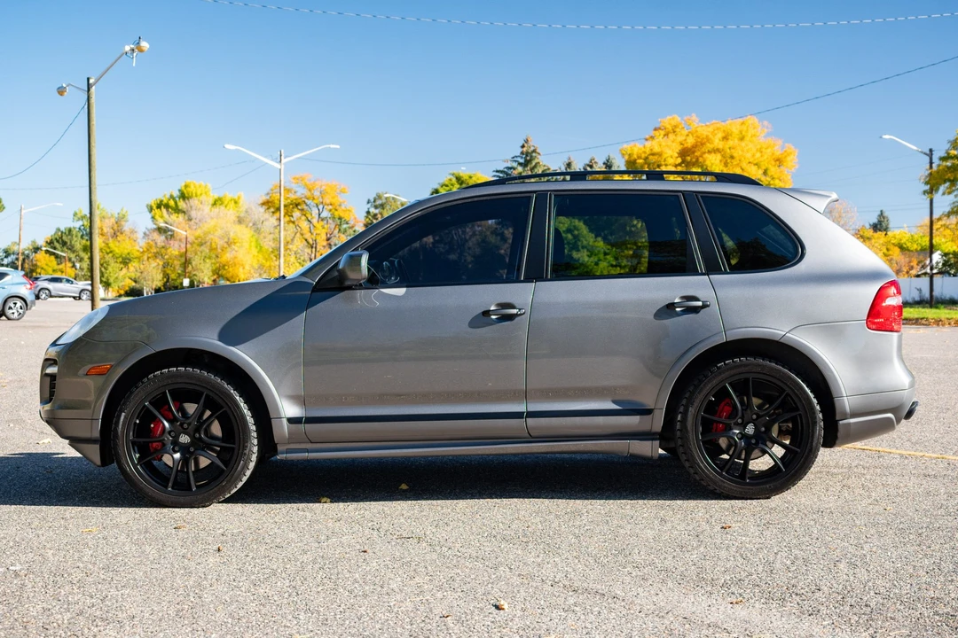 2009 Porsche 955/957 Cayenne GTS - Image 2 of 31