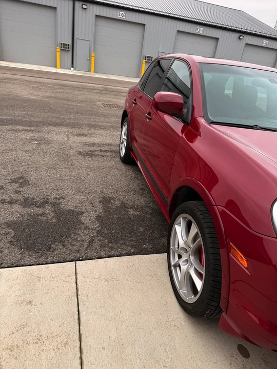 2009 Porsche 955/957 Cayenne GTS - Image 13 of 31